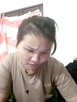 Snapshot of Beny_x chatting on 12-02-25, 04:29 Beny x online show from 12-02-25, 04:29