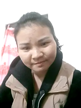 Snapshot of Beny_x chatting on 12-05-25, 01:14 Beny x online show from 12-05-25, 01:14