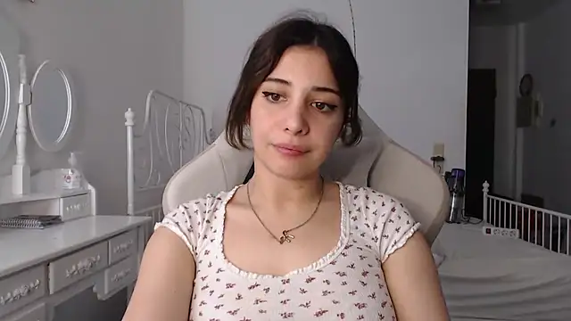 bellefleurrr online show from 06-25-26, 02:10