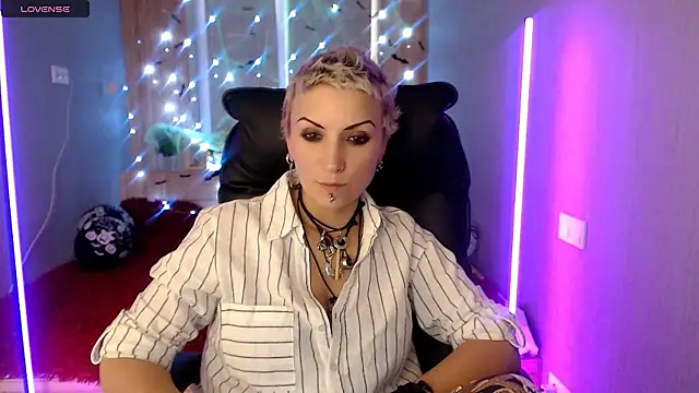 Sweet-n-Strong online show from 11-07-25, 01:22