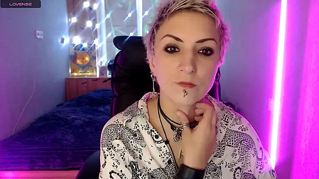 Sweet-n-Strong online show from 11-21-25, 07:18