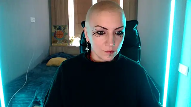 Snapshot of Sweet-n-Strong chatting on 04-28-26, 05:23 Sweet-n-Strong online show from 04-28-26, 05:23