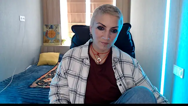 Snapshot of Sweet-n-Strong chatting on 06-05-26, 11:05 Sweet-n-Strong online show from 06-05-26, 11:05