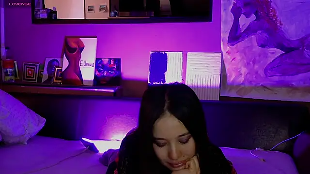 Snapshot of LumiHeart chatting on 03-08-26, 04:49 LumiHeart online show from 03-08-26, 04:49