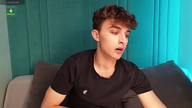 Snapshot of Richard_steele_hot chatting on 07-04-26, 03:40 Richard steele hot online show from 07-04-26, 03:40