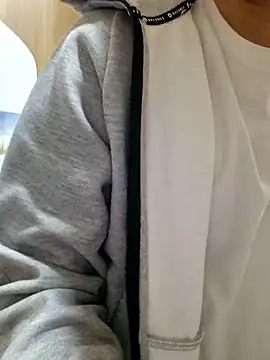 yuta 00 online show from 04-05-26, 04:37