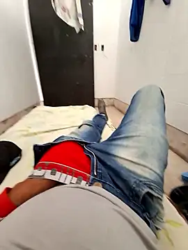 Snapshot of Tfenan chatting on 01-14-26, 03:17 Tfenan online show from 01-14-26, 03:17