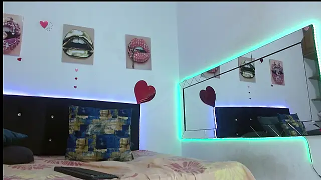 Snapshot of antonella_pink2 chatting on 01-11-26, 03:06 antonella pink2 online show from 01-11-26, 03:06