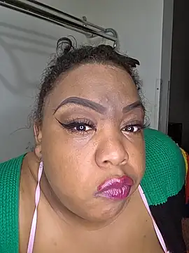 Snapshot of TigOBittiesTheOriginal chatting on 11-16-25, 04:01 TigOBittiesTheOriginal online show from 11-16-25, 04:01