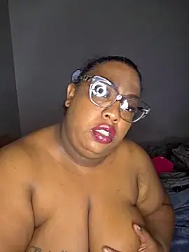 Snapshot of TigOBittiesTheOriginal chatting on 11-19-25, 02:28 TigOBittiesTheOriginal online show from 11-19-25, 02:28