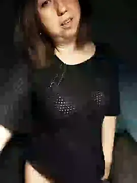 Snapshot of MaryKiki5619 chatting on 12-16-25, 10:37 MaryKiki5619 online show from 12-16-25, 10:37