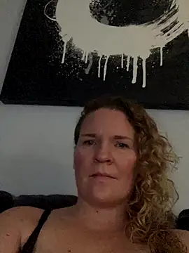 Dinslavnu online show from 10-26-25, 02:12