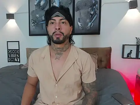 Snapshot of christopher_palmerjs chatting on 12-22-25, 08:50 christopher palmerjs online show from 12-22-25, 08:50