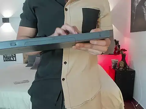 Snapshot of christopher_palmerjs chatting on 01-13-26, 08:36 christopher palmerjs online show from 01-13-26, 08:36