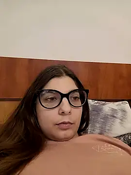 sweetbabygirlforyou online show from 12-15-25, 06:01