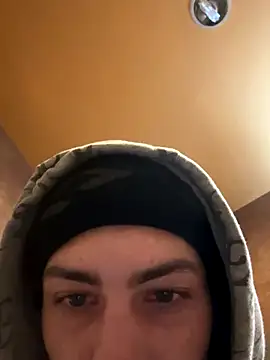 Snapshot of slimshadypt2 chatting on 11-12-25, 03:12 slimshadypt2 online show from 11-12-25, 03:12