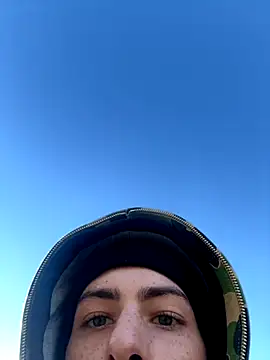 Snapshot of slimshadypt2 chatting on 11-21-25, 04:16 slimshadypt2 online show from 11-21-25, 04:16