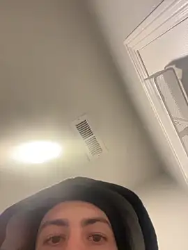 Snapshot of slimshadypt2 chatting on 11-25-25, 06:52 slimshadypt2 online show from 11-25-25, 06:52