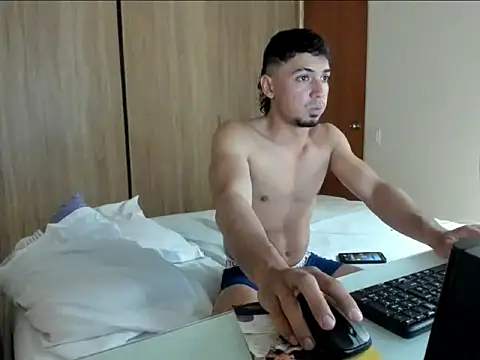 Snapshot of bbenboxer chatting on 11-25-25, 08:42 bbenboxer online show from 11-25-25, 08:42