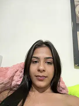 Snapshot of barbiie1818 chatting on 07-16-26, 05:46 barbiie1818 online show from 07-16-26, 05:46