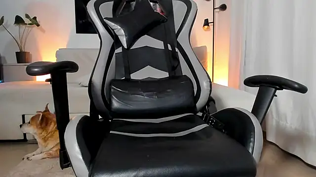 IamKael  online show from 02-06-26, 02:27