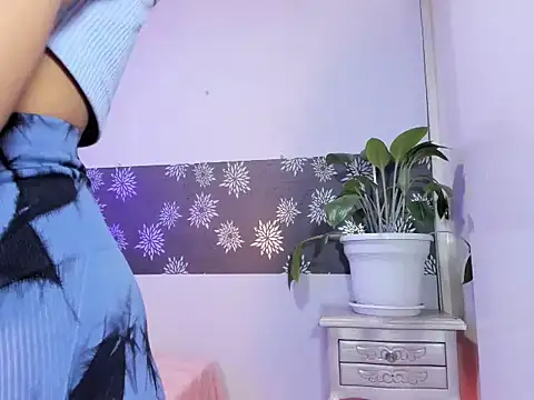 SamaradelaRoux online show from 10-25-25, 03:58