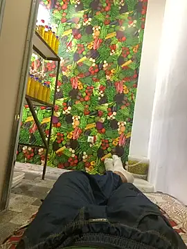 Snapshot of Unique-Man chatting on 10-31-25, 12:17 Unique-Man online show from 10-31-25, 12:17