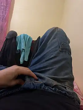 Snapshot of Unique-Man chatting on 02-12-26, 10:38 Unique-Man online show from 02-12-26, 10:38