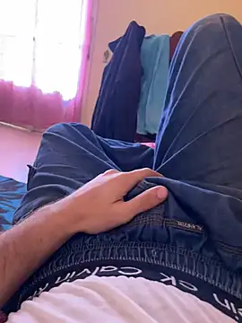 Snapshot of Unique-Man chatting on 02-16-26, 01:07 Unique-Man online show from 02-16-26, 01:07