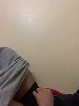 Snapshot of Unique-Man chatting on 03-04-26, 01:00 Unique-Man online show from 03-04-26, 01:00