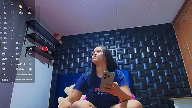 Snapshot of Kesha_rosse_ chatting on 11-07-25, 05:51 Kesha rosse online show from 11-07-25, 05:51