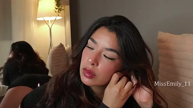 Missemily 11 online show from 03-30-26, 10:16