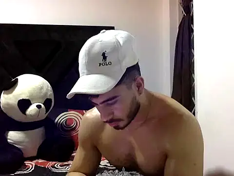 Niko Steel online show from 10-25-25, 04:31