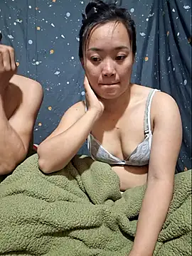 Phoena-a online show from 12-20-25, 03:24