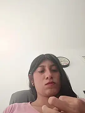 YeseniaRodriguez3 online show from 12-16-25, 05:07
