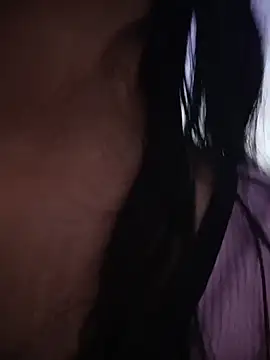 YeseniaRodriguez3 online show from 05-24-26, 12:54