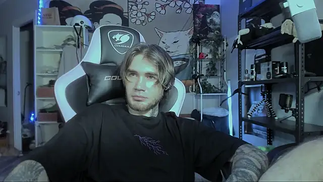 Snapshot of Go_V_Cs chatting on 10-26-25, 10:58 Go V Cs online show from 10-26-25, 10:58