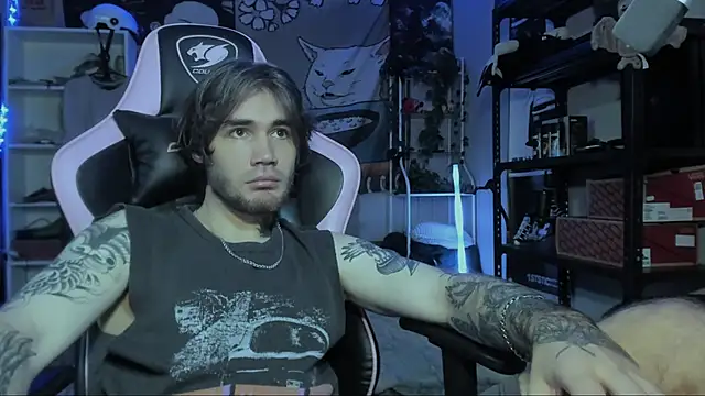 Snapshot of Go_V_Cs chatting on 11-11-25, 04:51 Go V Cs online show from 11-11-25, 04:51