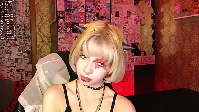 Snapshot of MissMorganMoon chatting on 02-02-26, 11:03 MissMorganMoon online show from 02-02-26, 11:03