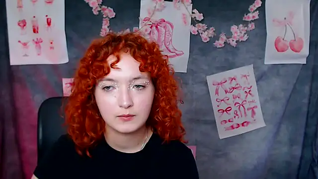 Snapshot of MissAriaa chatting on 06-11-26, 12:14 MissAriaa online show from 06-11-26, 12:14