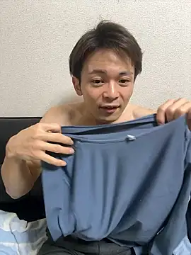 Snapshot of miyabi_yabi chatting on 12-04-25, 02:04 miyabi yabi online show from 12-04-25, 02:04