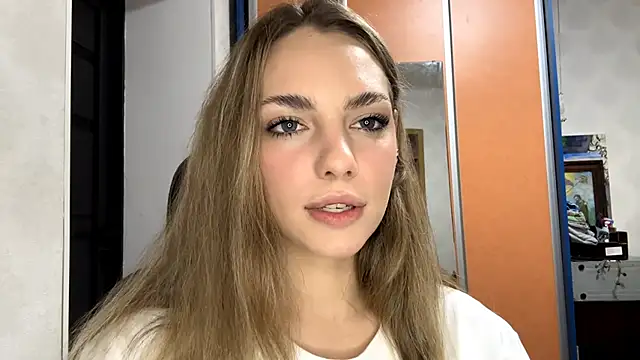 Snapshot of IlanaLafferty chatting on 11-13-25, 07:35 IlanaLafferty online show from 11-13-25, 07:35