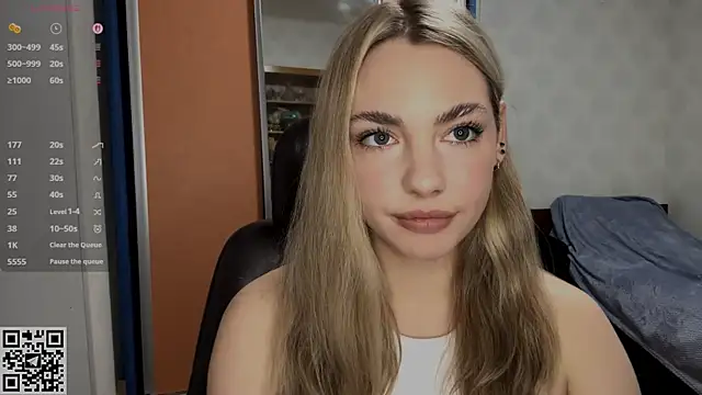 Snapshot of IlanaLafferty chatting on 12-18-25, 06:58 IlanaLafferty online show from 12-18-25, 06:58