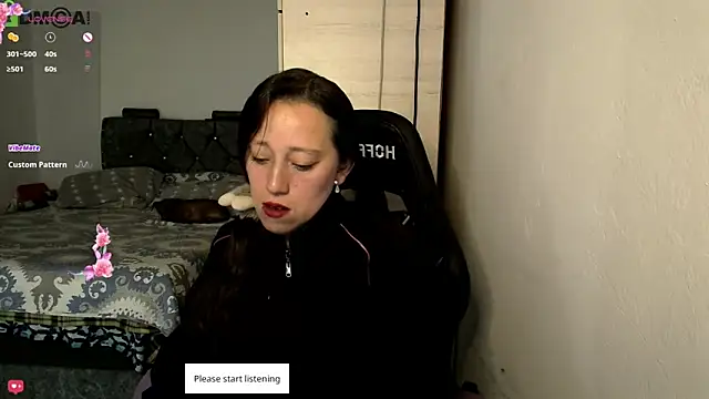 Snapshot of Sunshine_e chatting on 02-06-26, 06:44 Sunshine e online show from 02-06-26, 06:44