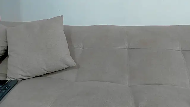 Snapshot of hanathompson___0 chatting on 12-18-25, 03:51 hanathompson 0 online show from 12-18-25, 03:51