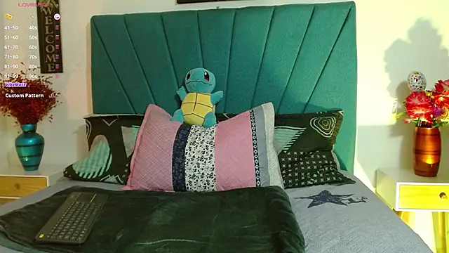 Stefany wish online show from 11-10-25, 02:05