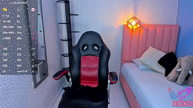 Snapshot of ZALLYWESTER chatting on 10-29-25, 07:48 ZALLYWESTER online show from 10-29-25, 07:48