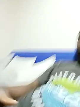 shoodly99 online show from 10-27-25, 01:53