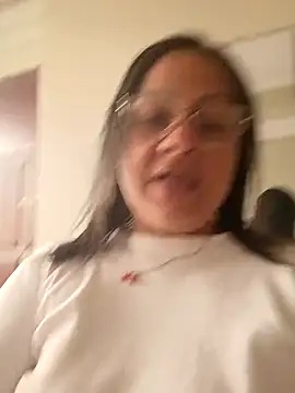 Snapshot of Angie_milf50 chatting on 11-02-25, 02:30 Angie milf50 online show from 11-02-25, 02:30