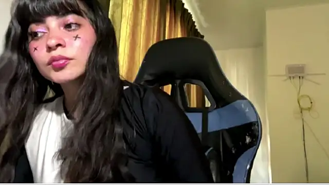 Annagoth  online show from 04-14-26, 08:15